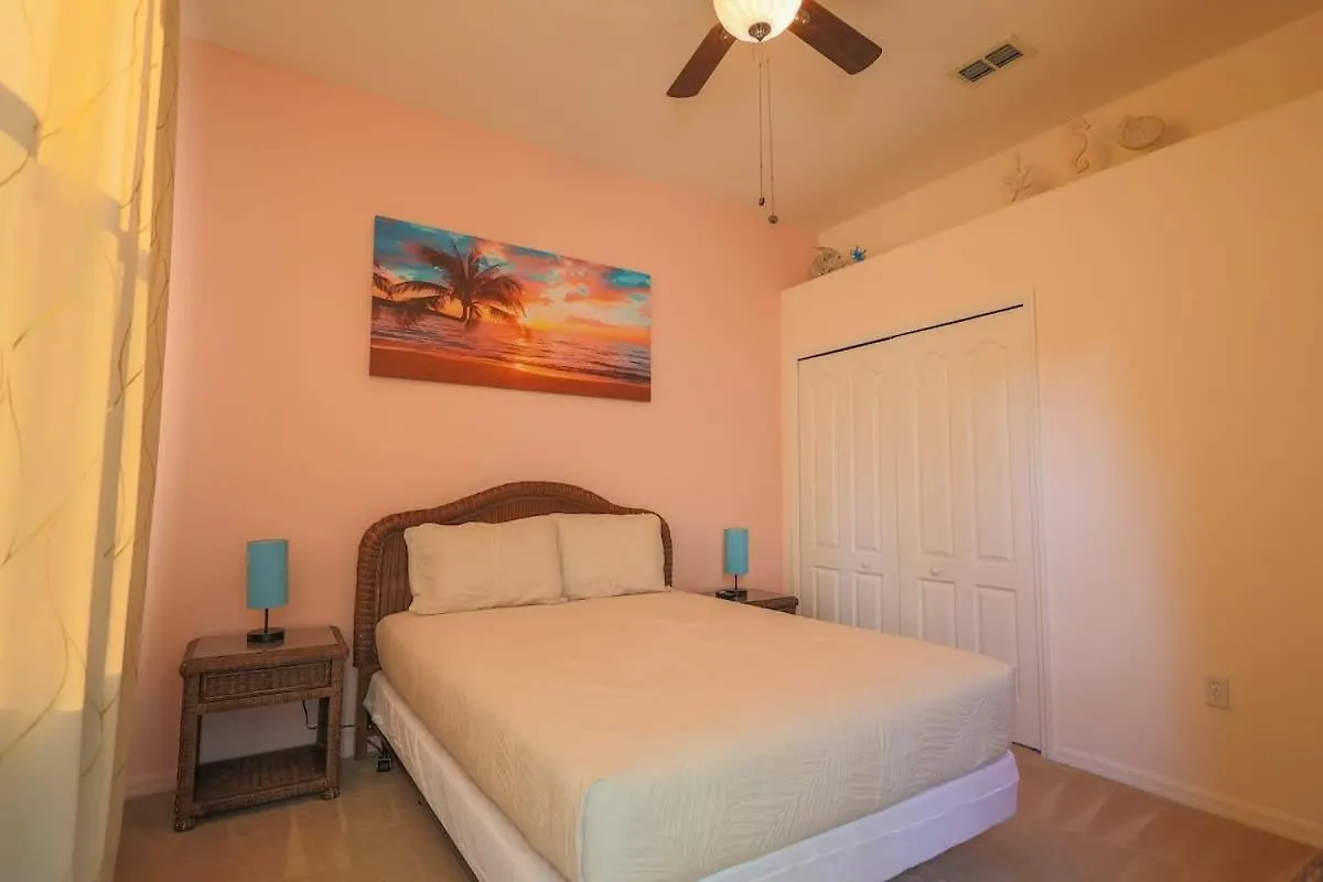 Holiday home Themed Vacation Getaway Villa Davenport