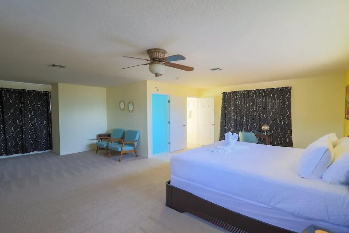 Holiday home Themed Vacation Getaway Villa Davenport